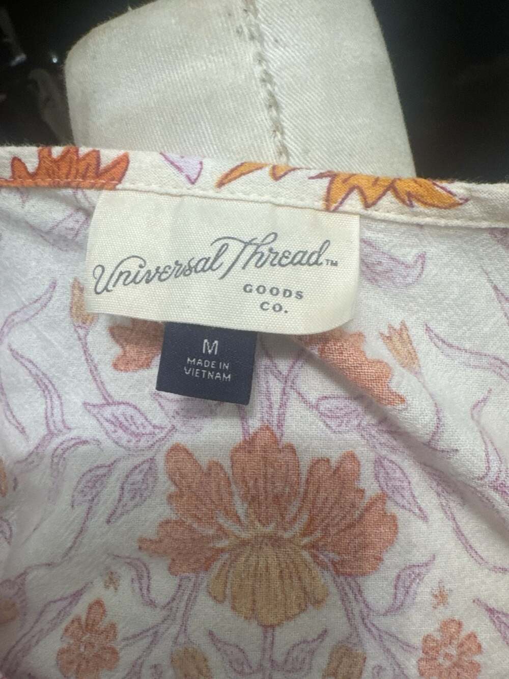 Universal Thread - image 5